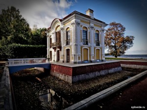 Pavilion Hermitage, Peterhof
