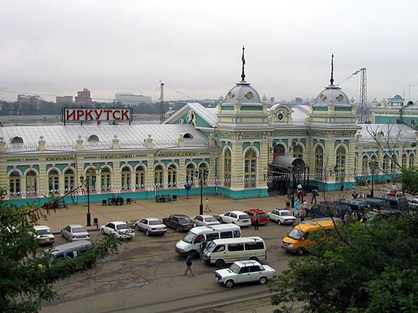 Железнодорожный вокзал в Иркутске. Фотограф Dmitry Afonin.