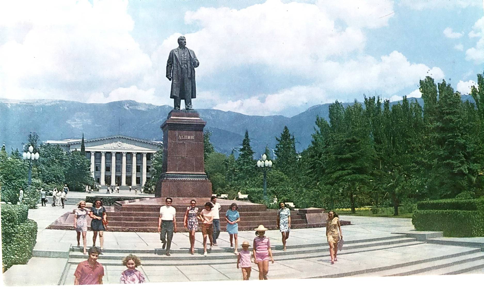 Советская площадь в Крыму