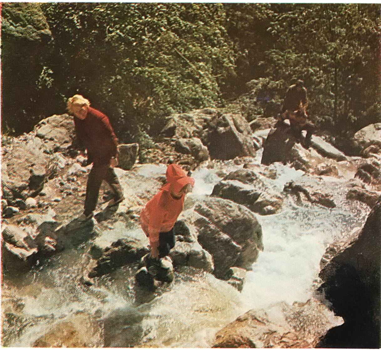 Водопад Учан-Су и советские туристы