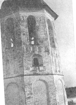 Верхние ярусы колокольни Зеленецкого монастыря