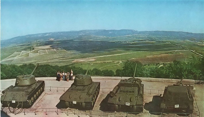Советские танки в Крыму